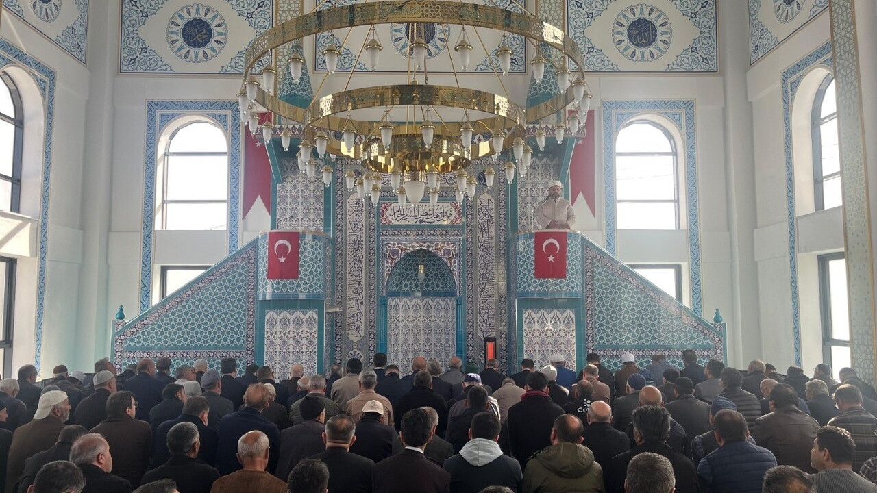 Kütahya'da Sefa Merve Camii Hayırseverlerle İbadete Açıldı
