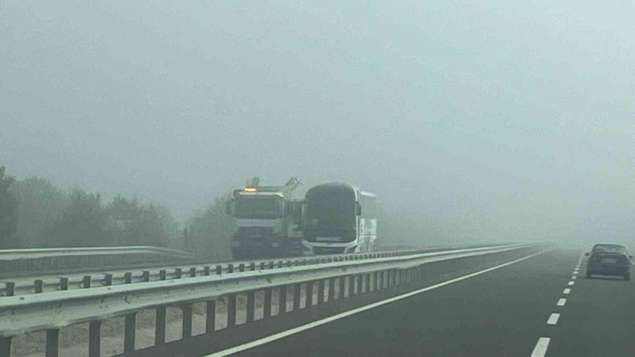 Kütahya'da Yoğun Sis Ulaşımı Aksattı
