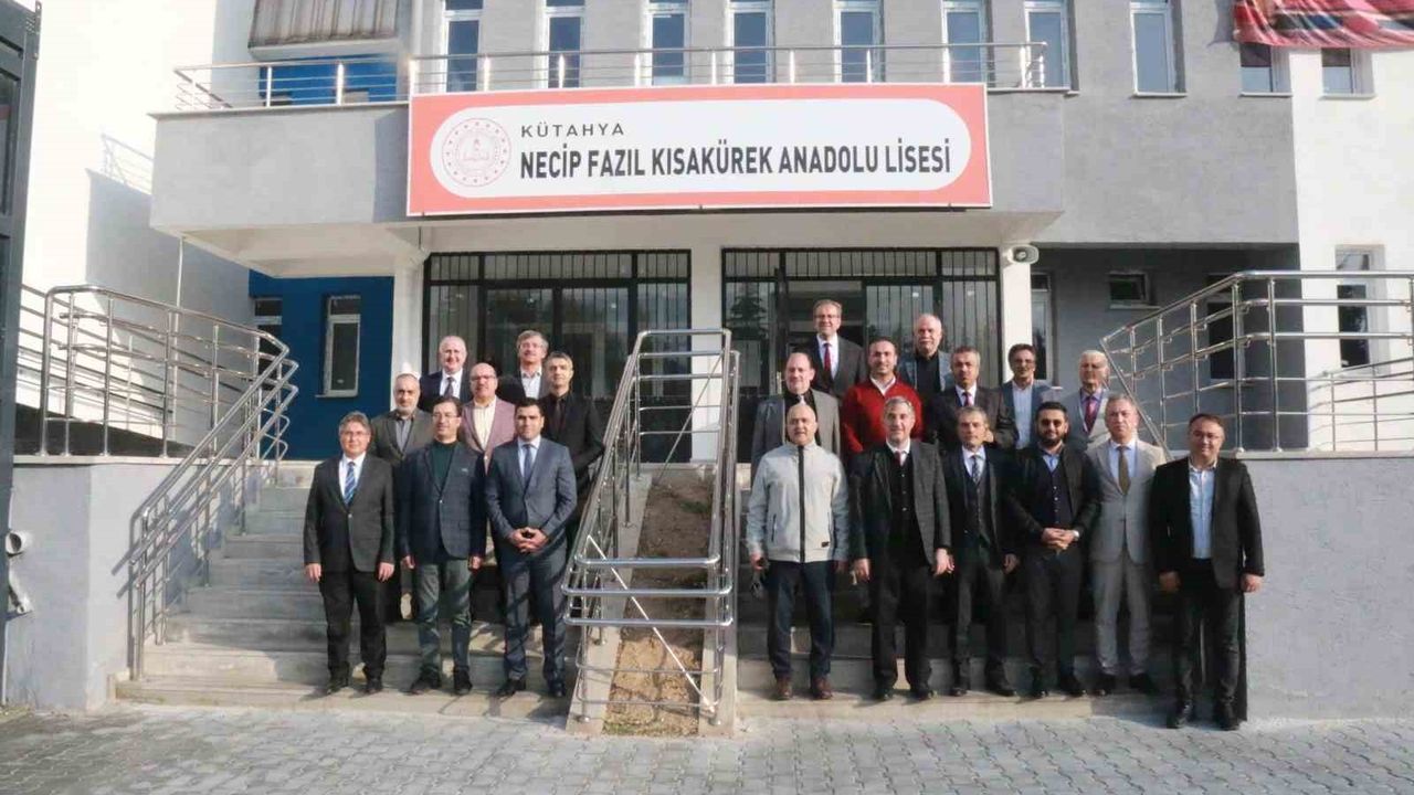 Kütahya İl Milli Eğitim Müdürü Mustafa Yılmaz: 'Çocukların Anavatanı Ailesidir'