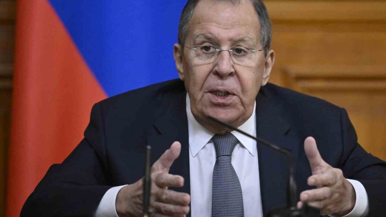 Lavrov: Türkiye ve Belarus Ukrayna'da yapıcı arabulucu olabilir
