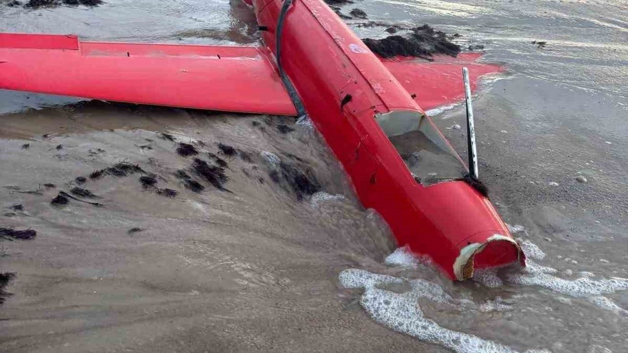 Letonya Liepaja Sahiline İHA Enkazı Vurdu — Ordu 'Hava Savunma Hedefi' İhtimali