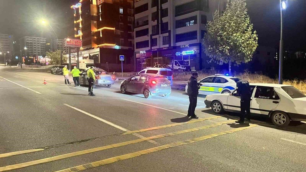 Malatya'da Trafik ve Asayiş Denetimleri Aralıksız Sürüyor