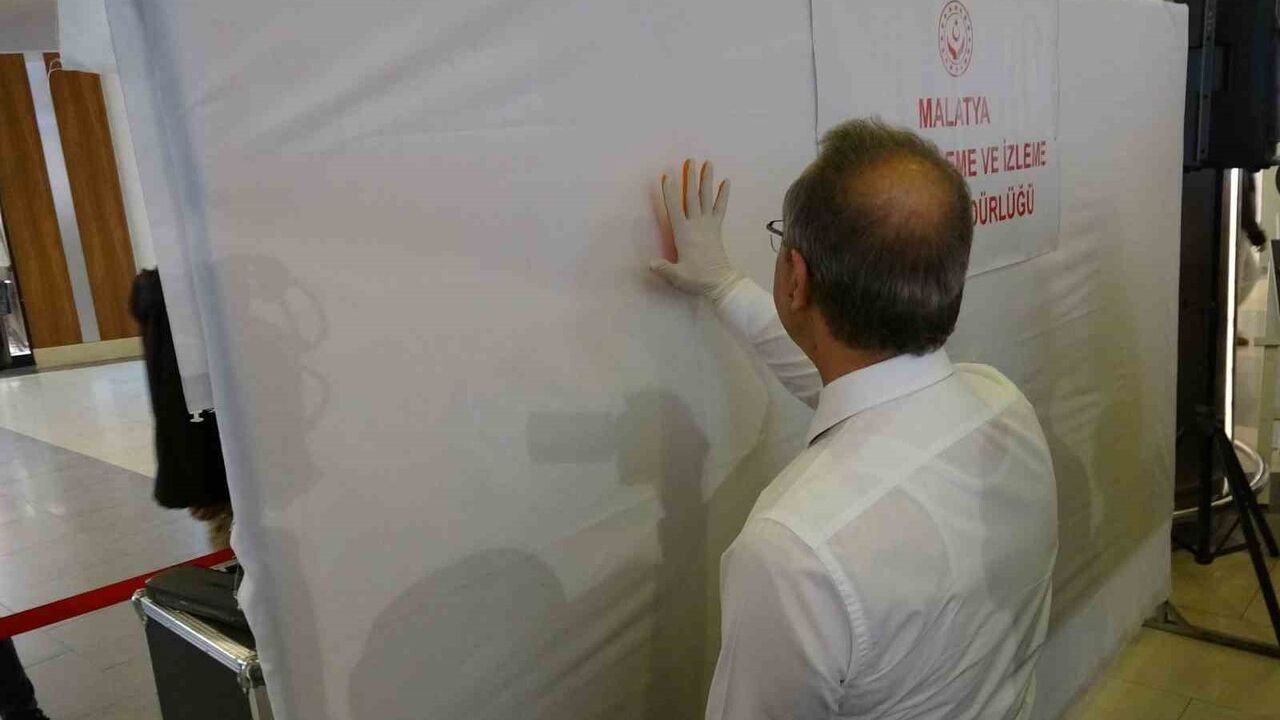 Malatya Park AVM'de 25 Kasım Farkındalık Etkinliği: Kadına Yönelik Şiddete Karşı Bilgilendirme