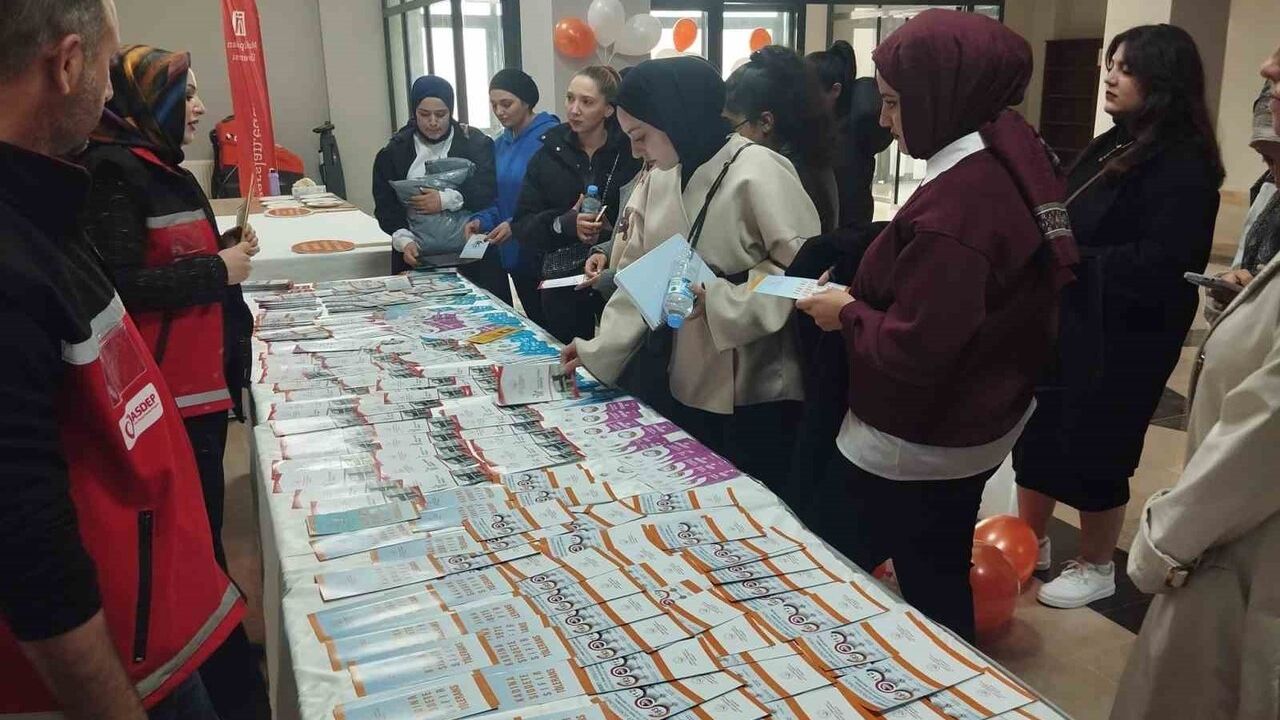 Malazgirt'te 25 Kasım: Kadına Yönelik Şiddete Karşı Farkındalık Etkinliği