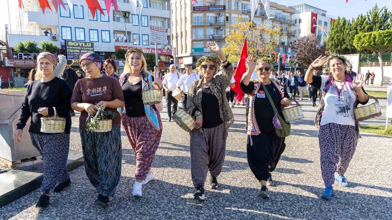 Manavgat’ta 2. Zeytin ve Zeytinyağı Festivali Başladı — Zeytinin Bereketi