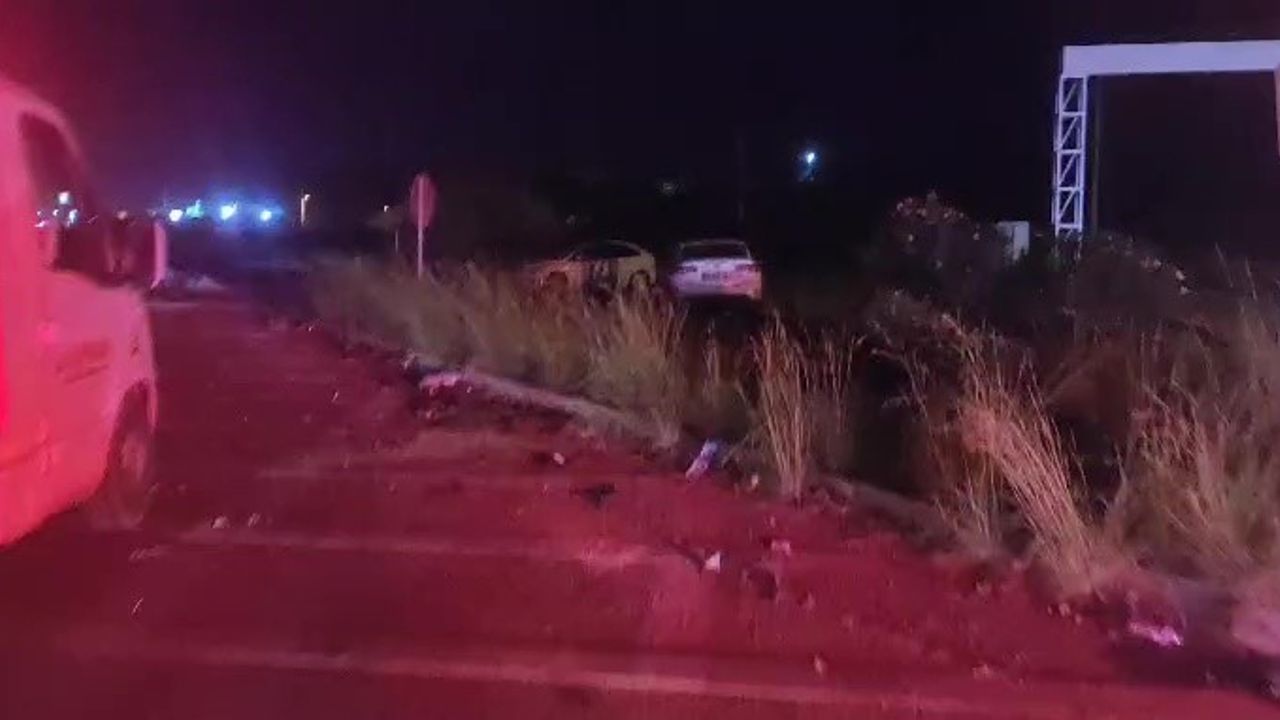 Manavgat'ta D-400'de Trafik Kazası: 3 Yaralı