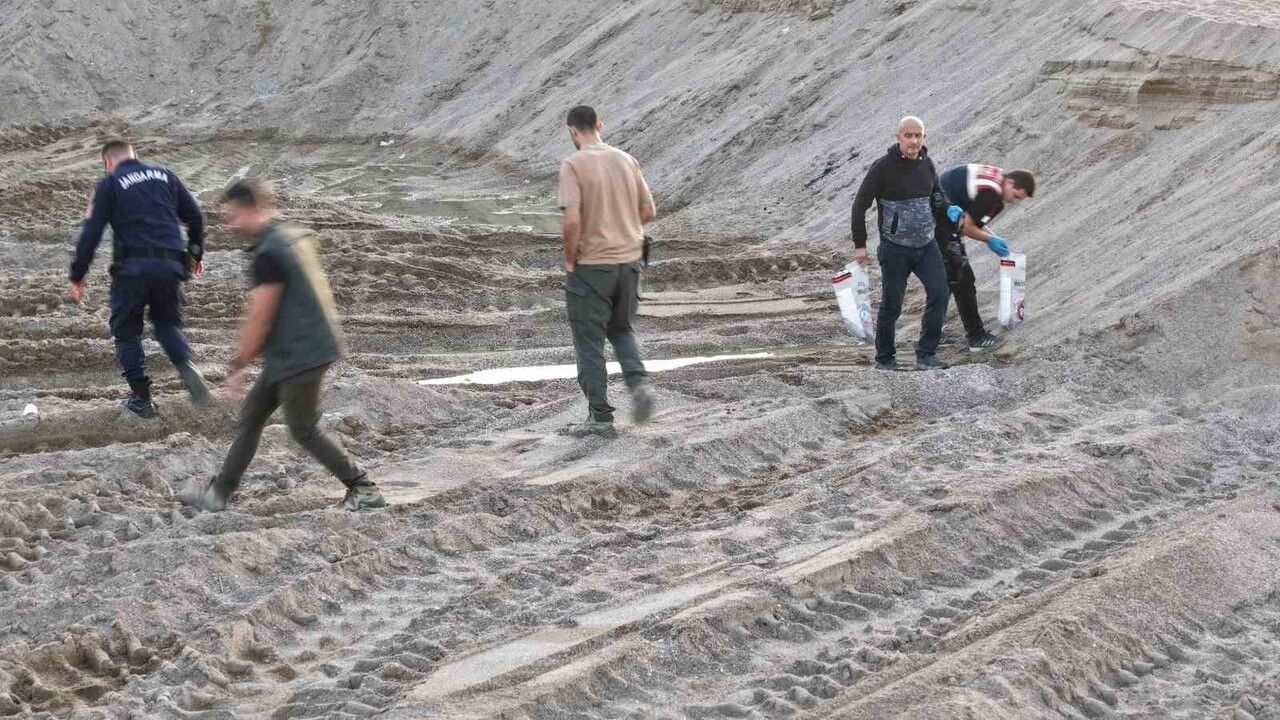 Manavgat'ta Kum Hırsızları Sahilleri Talan Etti — Dronla Görüntülendi