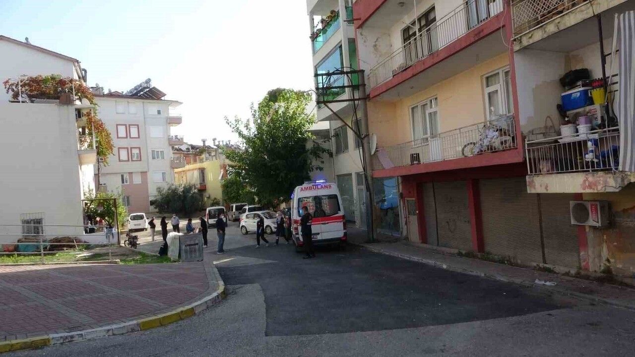 Manavgat'ta Mahalleyi Saran Koku: 51 Yaşındaki İsmail Öter Evinde Ölü Bulundu