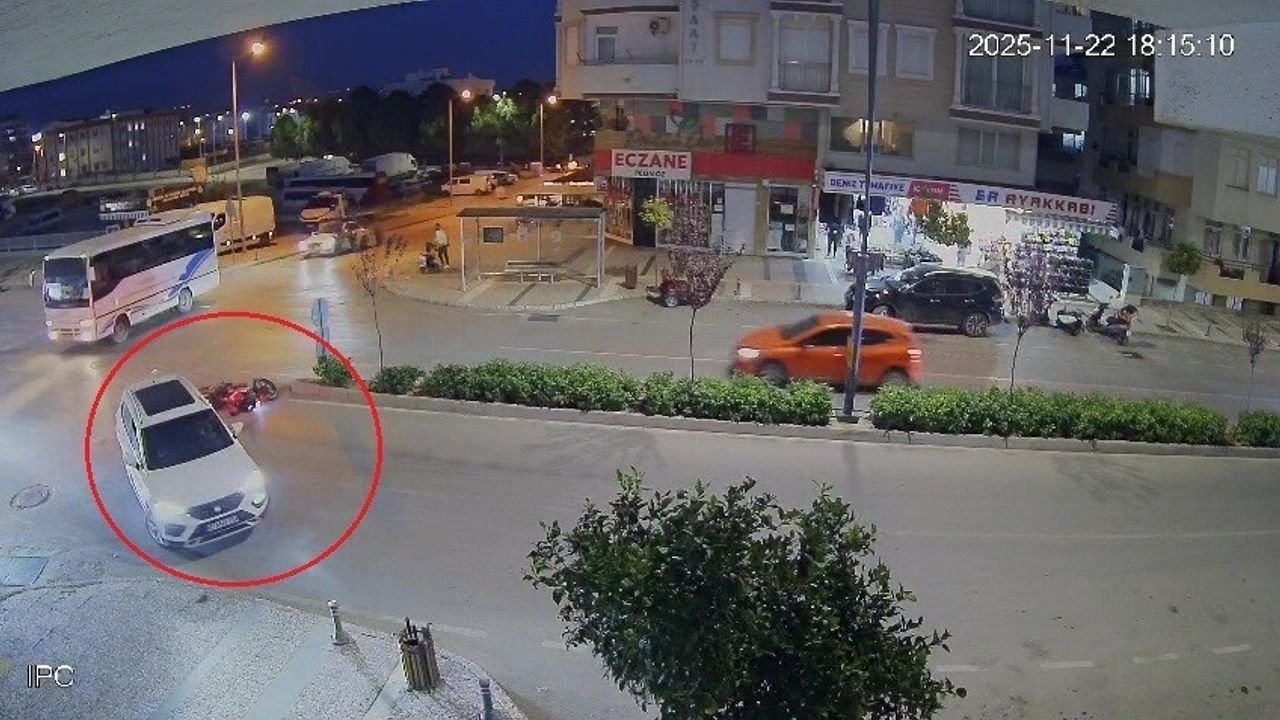 Manavgat’ta 'U' dönüşü paniği: Motosiklet sürücüsü yaralandı