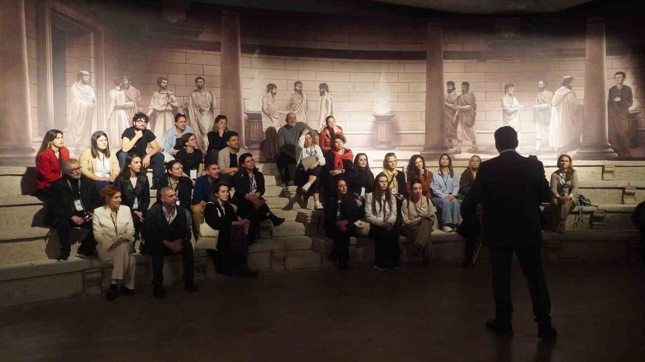 Manisa CBÜ 'Anthropo-Scene' Eğiticilerin Eğitimi ile İklim Kaygısını Sanata Taşıdı