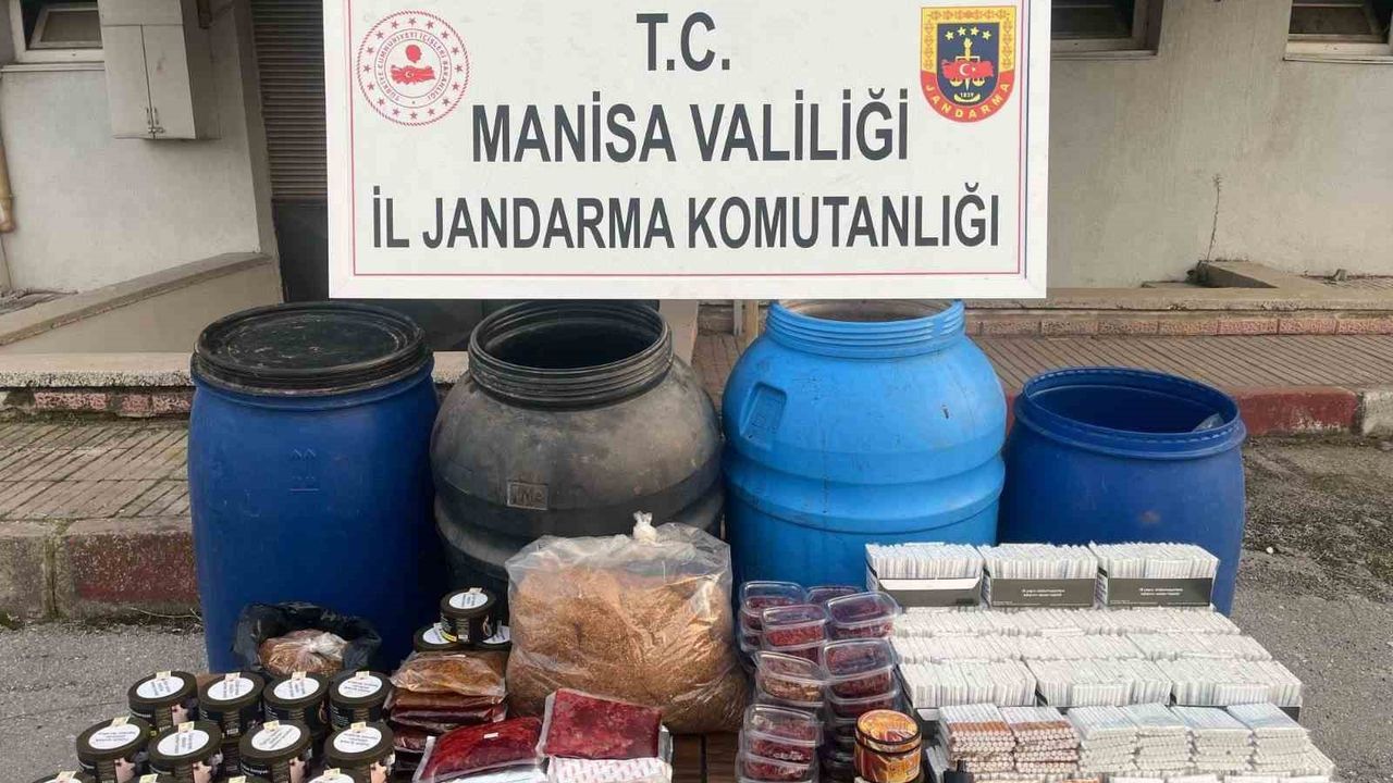 Manisa'da Kaçak İçki ve Tütün Operasyonu: 3 Gözaltı