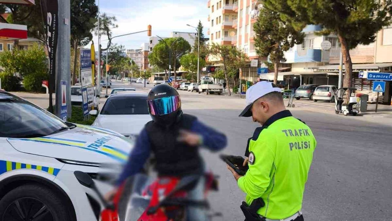 Manisa'da Motosiklet ve Film Cam Denetimi — 2 bin 243 Araçta 1,5 Milyon TL Ceza