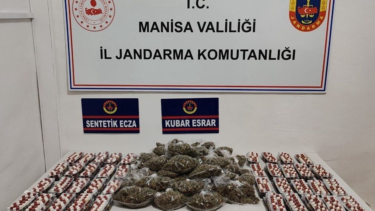 Manisa'da Uyuşturucu Operasyonu: 2.440 Hap, 2.674 g Esrar ve 1 Tutuklama