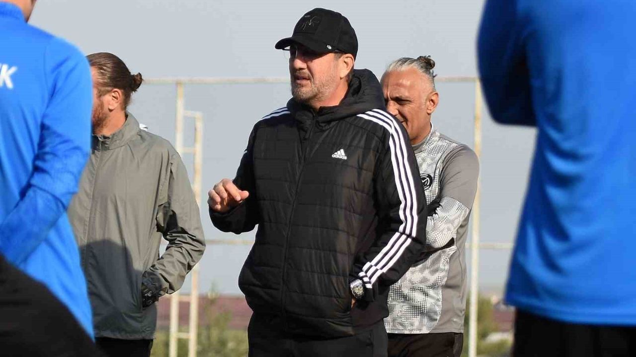 Manisa FK, Trendyol 1. Lig'de Taner Taşkın ile Yollarını Ayırdı