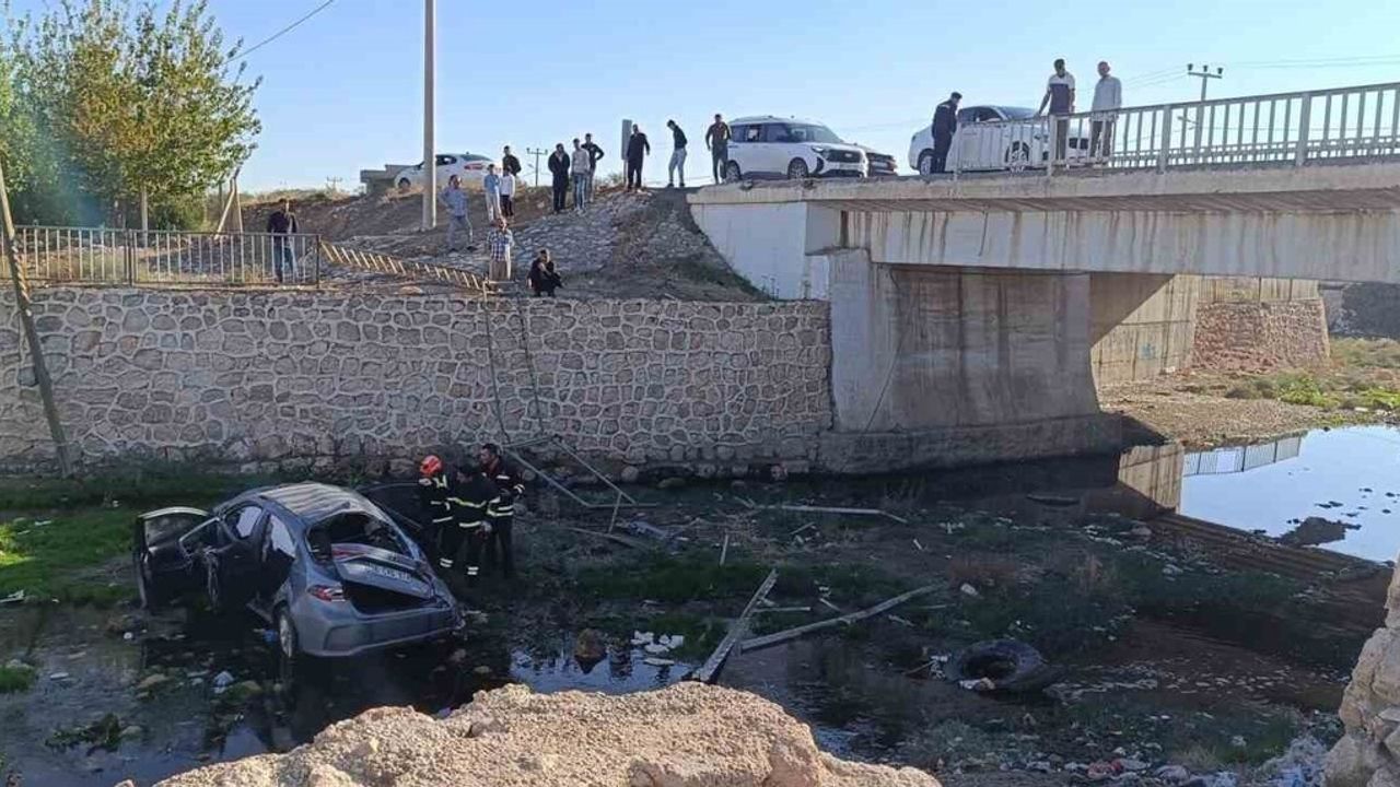 Mardin'de Otomobil Dere Yatağına Devrildi: 1 Ölü, 2 Yaralı