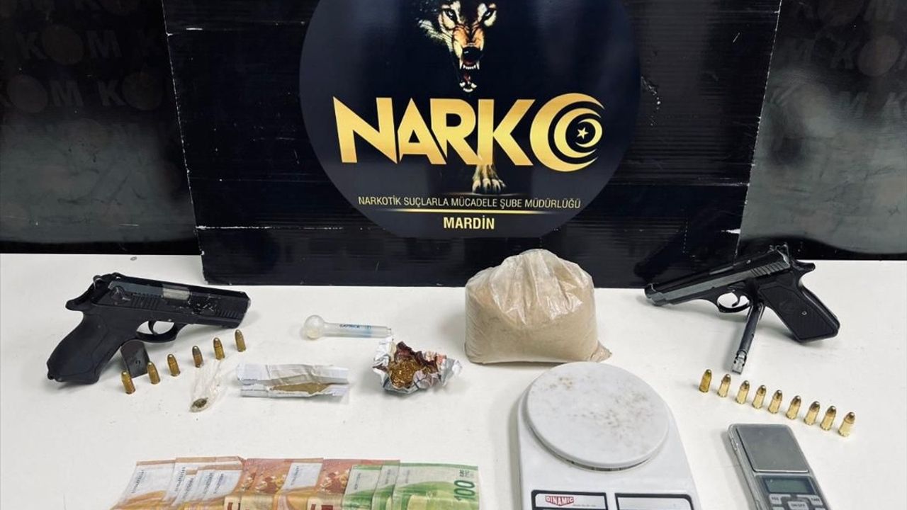 Mardin Nusaybin'de Uyuşturucu Operasyonu: 8 Şüpheli Yakalandı
