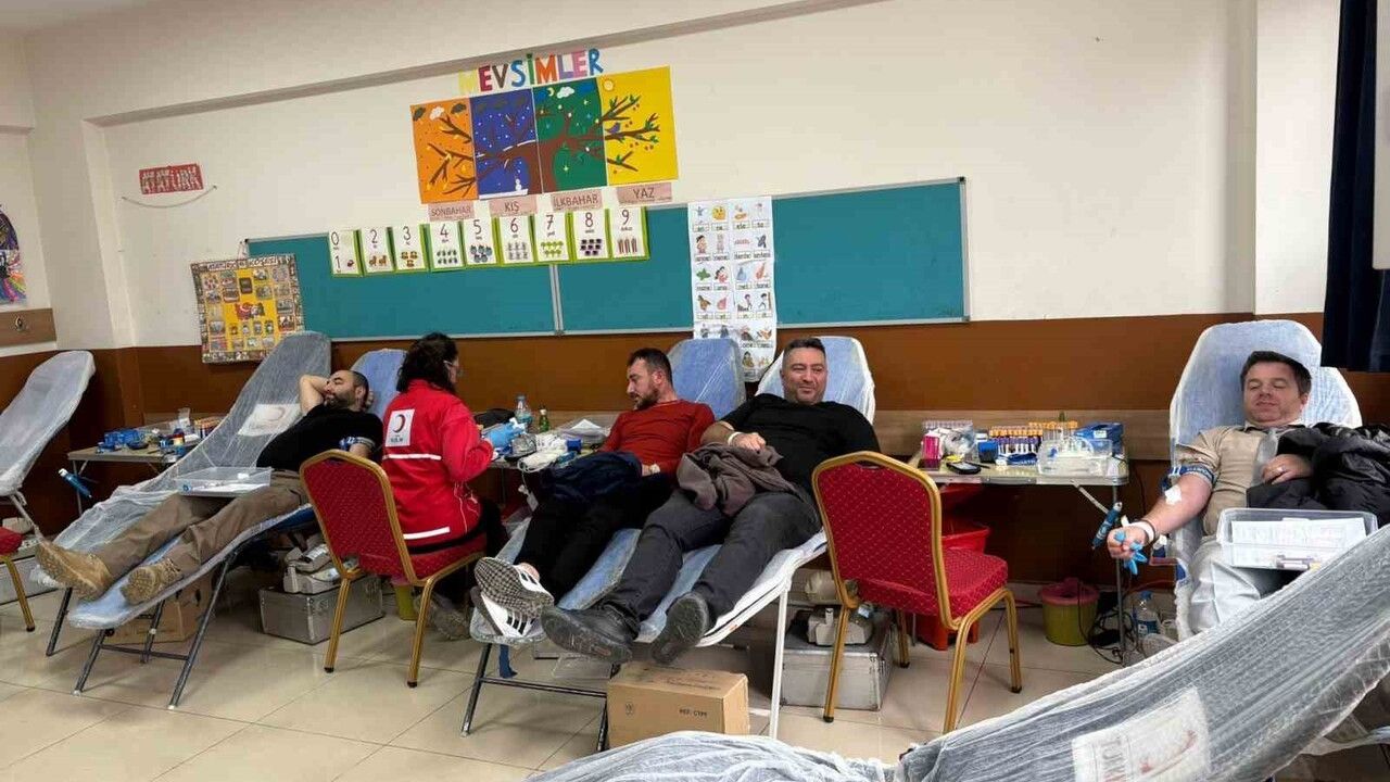 Mehmet Paşa İlkokulu'nda 99 Ünite Kan Toplandı