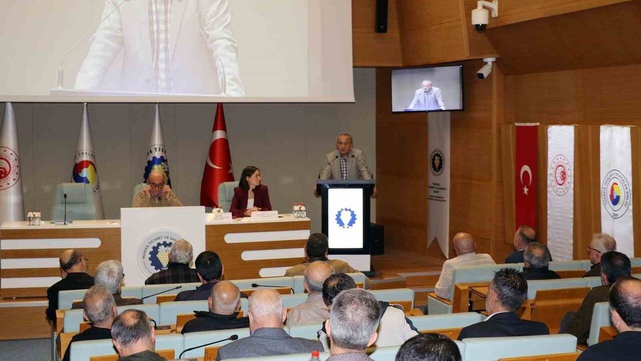 Mehmet Yılmaz: Enflasyonla Mücadelede Mali Disiplin ve Yapısal Tedbirler