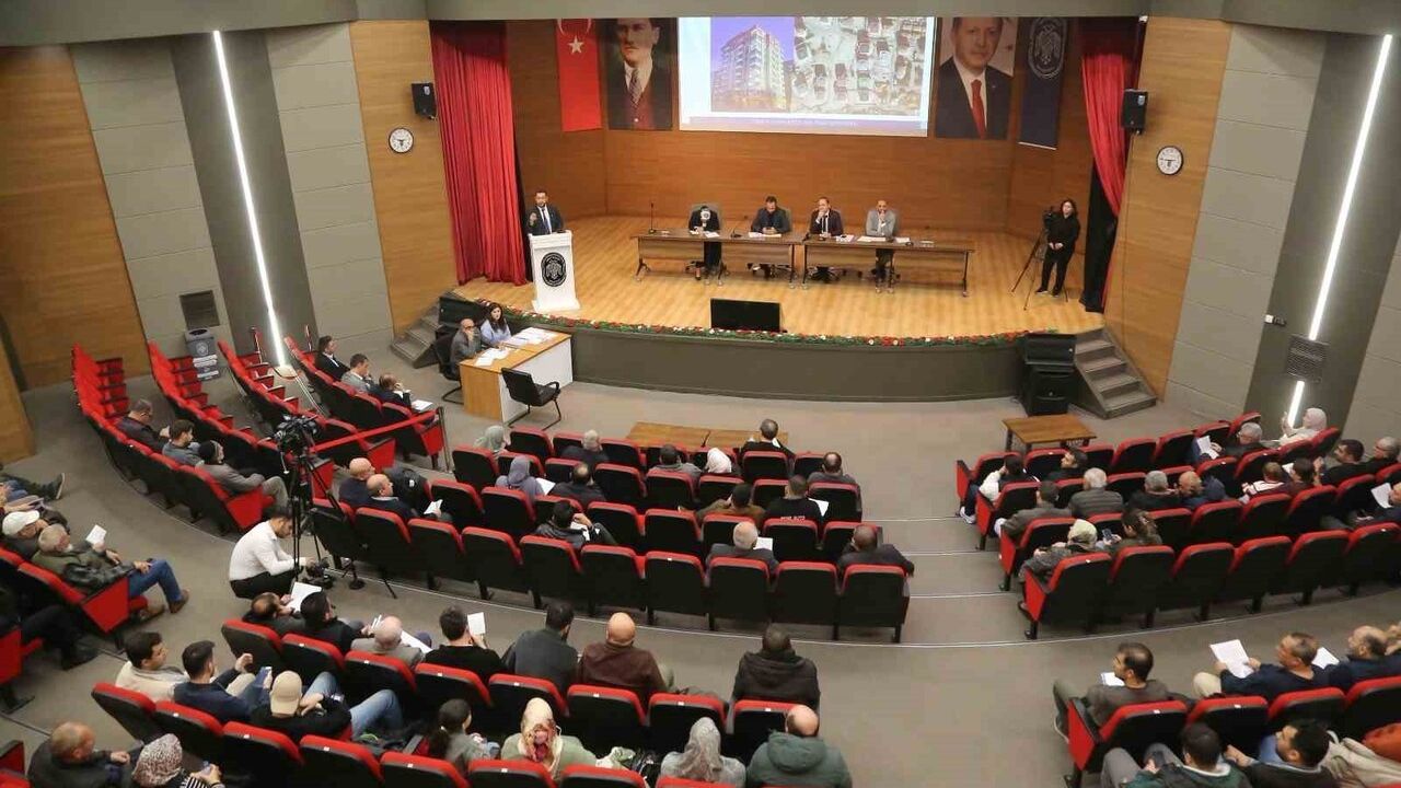 Melikgazi Belediyesi Faizsiz 'Kazan Kazan' Modeliyle 21 Daireyi Ev Sahibi Yaptı