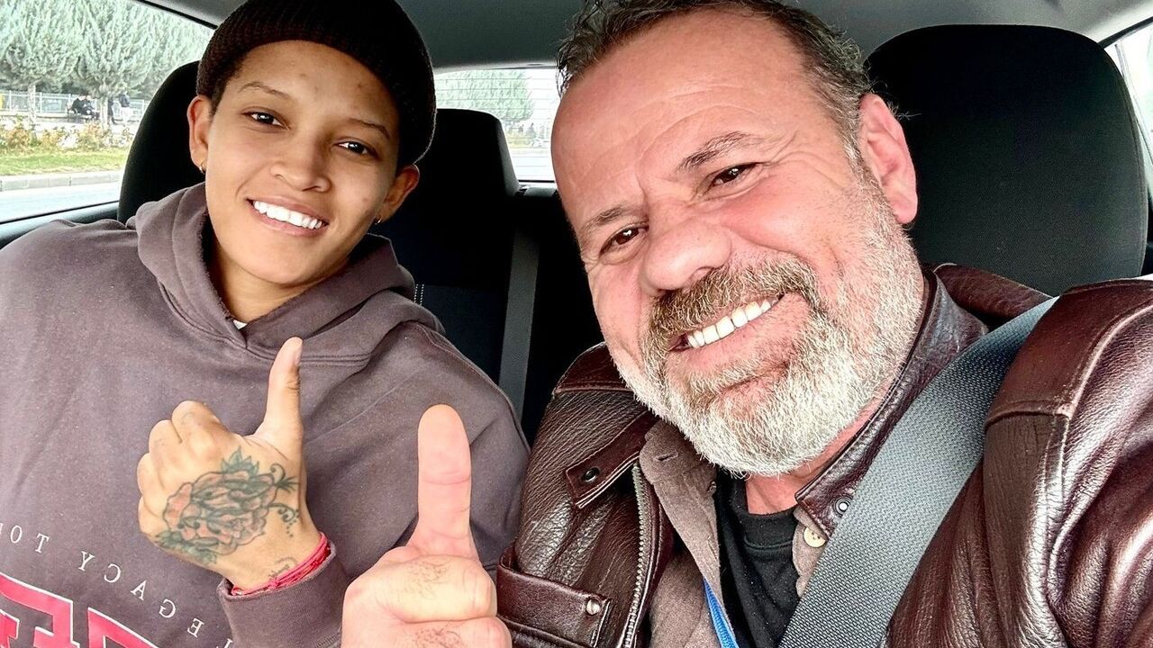 Melissa Vargas Malatya'da Ehliyetini Aldı