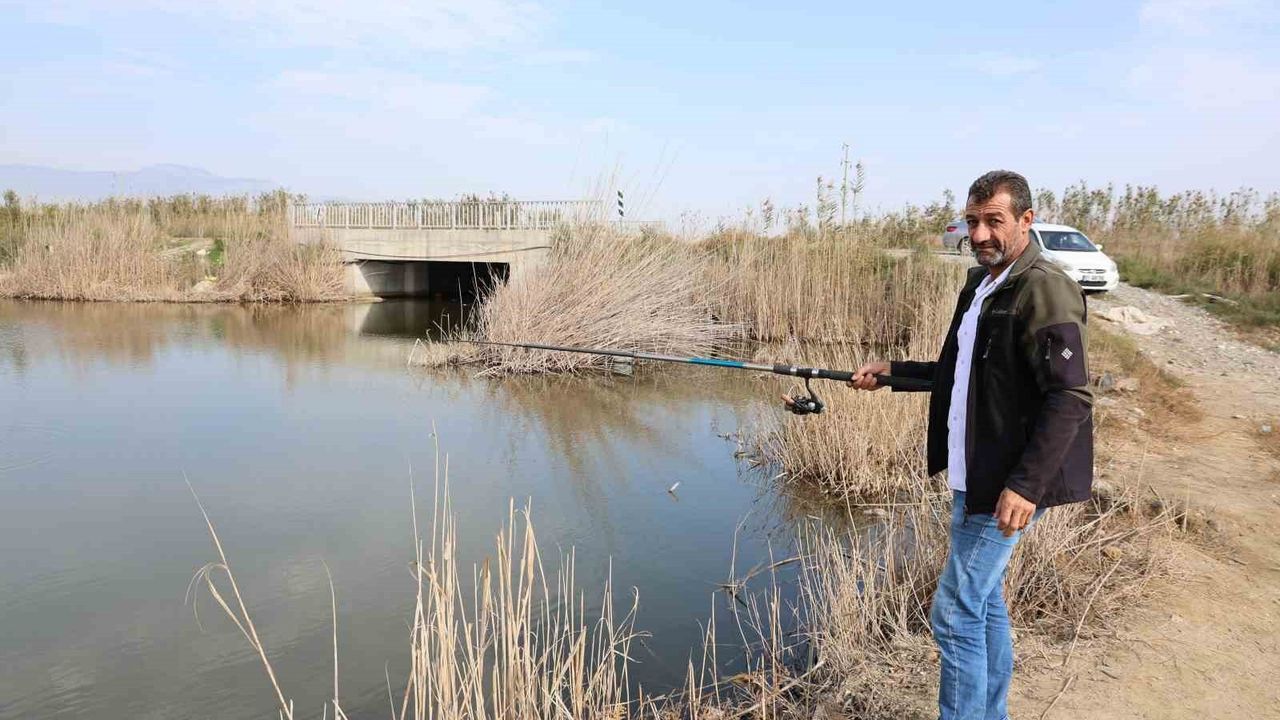 Menderes Deltası'nda Olta Balıkçılığına Akın