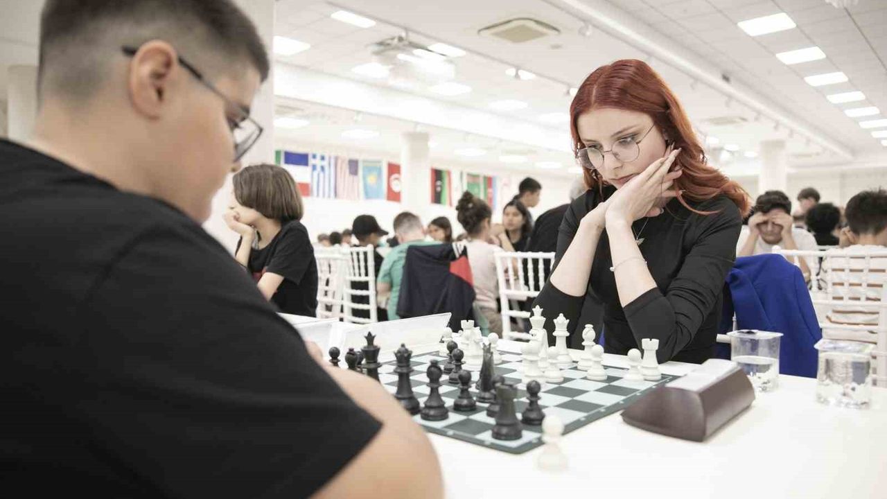 Mersin'de 9. Uluslararası Satranç Turnuvası'nda Ödüller Sahiplerini Buldu