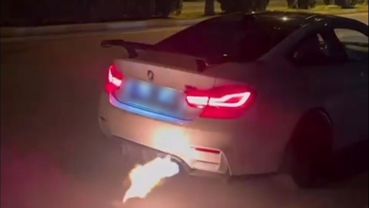 Mersin'de Drift ve Egzozdan Ateş: Ehliyet İptal Edildi, 55 bin 659 TL Ceza