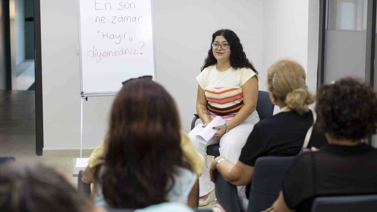 Mersin’de Kadınlara ‘Sağlıklı Sınırlar’ ve ‘Hayır’ Eğitimi