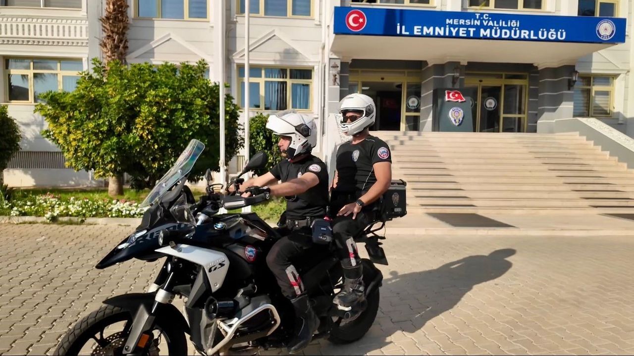Mersin'de Motosikletli Polis Timleri 40 Bin Kişiyi Kontrol Etti