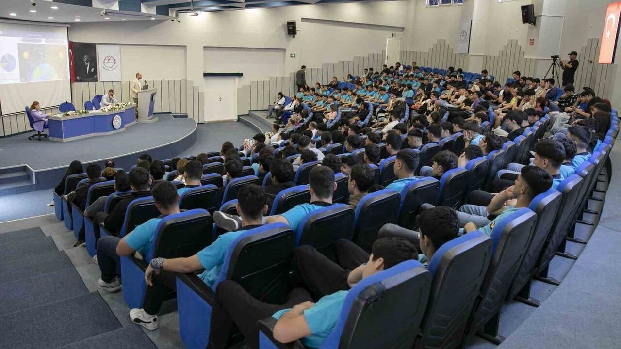 Mersin'de Sürdürülebilir Dönüşüm: CDP'de 'D'den 'A'ya, Yeşil Dönüşüm Ofisi