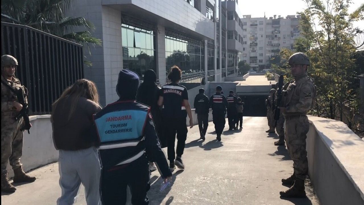 Mersin Merkezli 9 İlde Yasa Dışı Bahis Operasyonu: 4 Hakem Dahil 40 Şüpheli Adliyeye Sevk Edildi