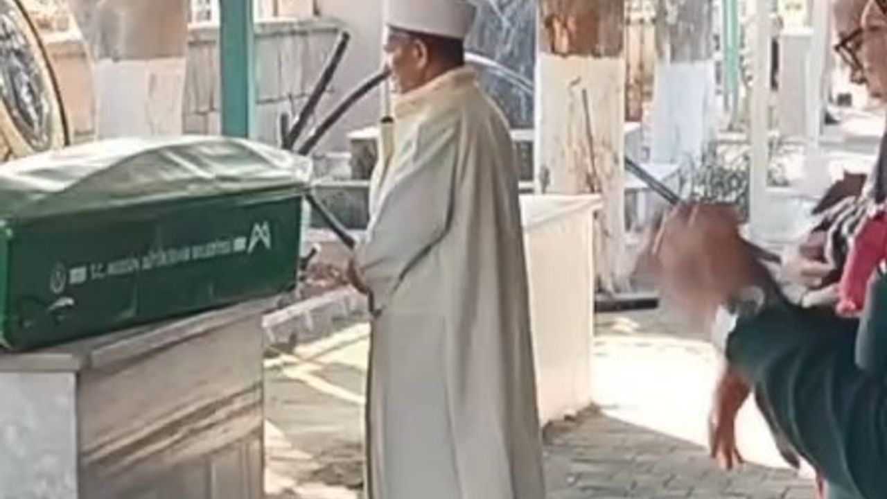 Mersin/Tarsus'ta Koca Vahşeti: Emine Ç. Defnedildi, Şüpheli A.Ç. Tutuklandı