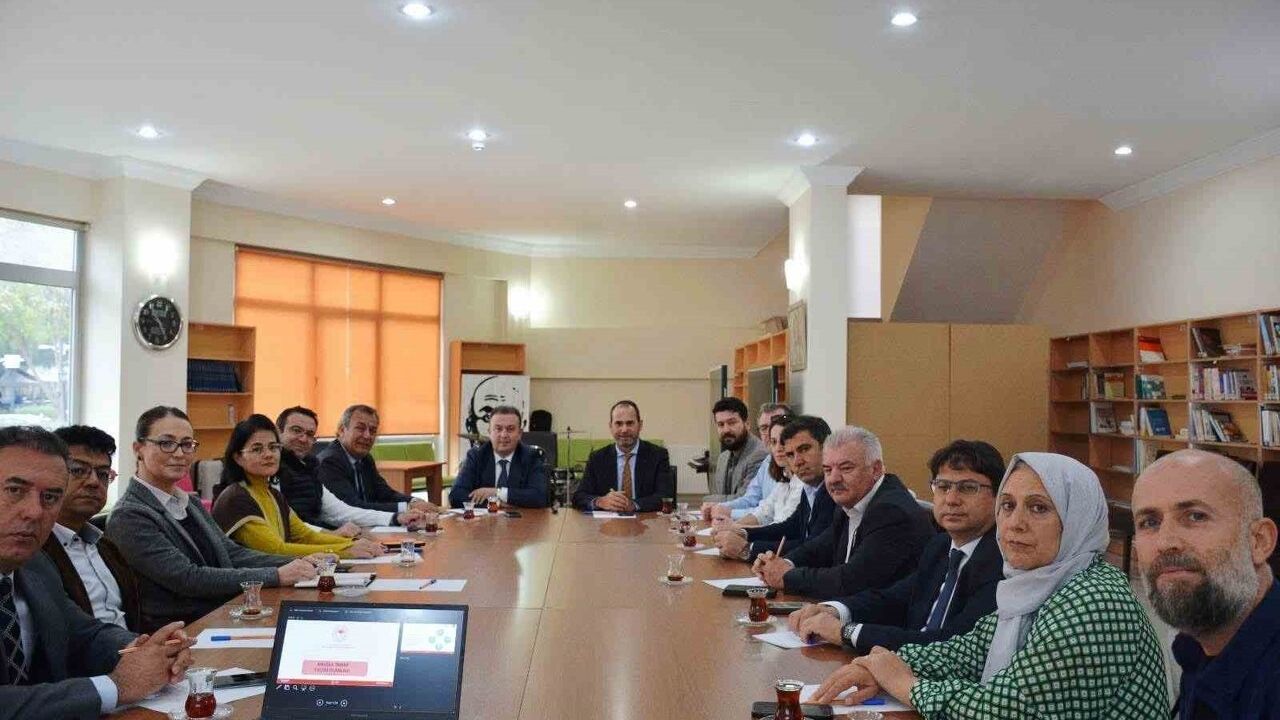 Milas Veteriner Fakültesi'nde Birim Danışma Kurulu Toplantısı