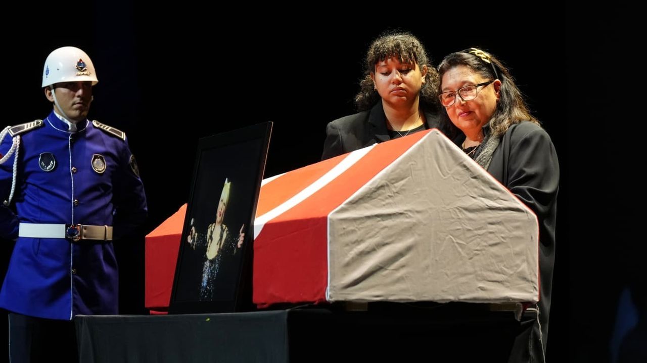 Muazzez Abacı için AKM'de tören — Cenaze Ankara'ya gönderildi