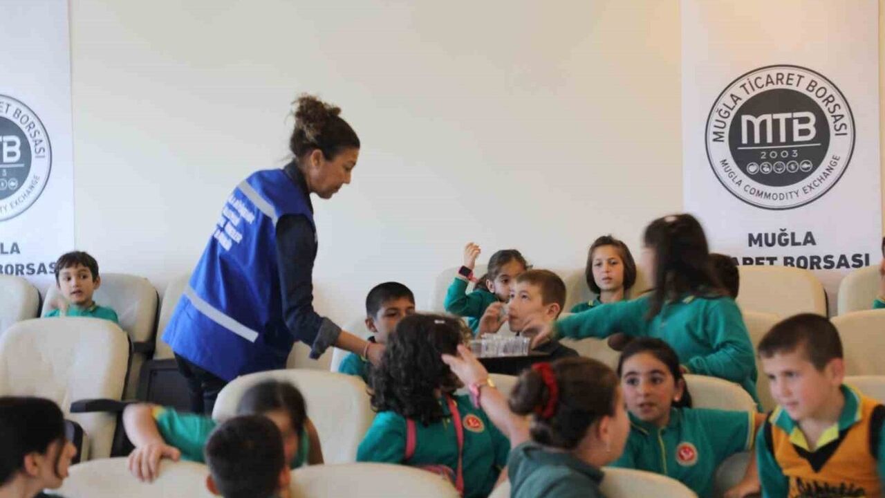 Muğla'da Çocuklara Zeytinyağı Bilinci: 'Geleceğin Tadımcıları' Eğitimi