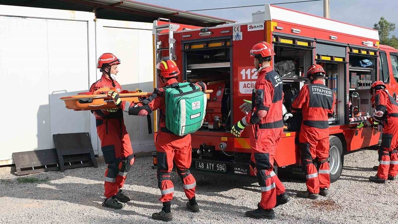 Muğla İtfaiyesi AFAD Hafif Seviye Akreditasyonunu Tamamladı