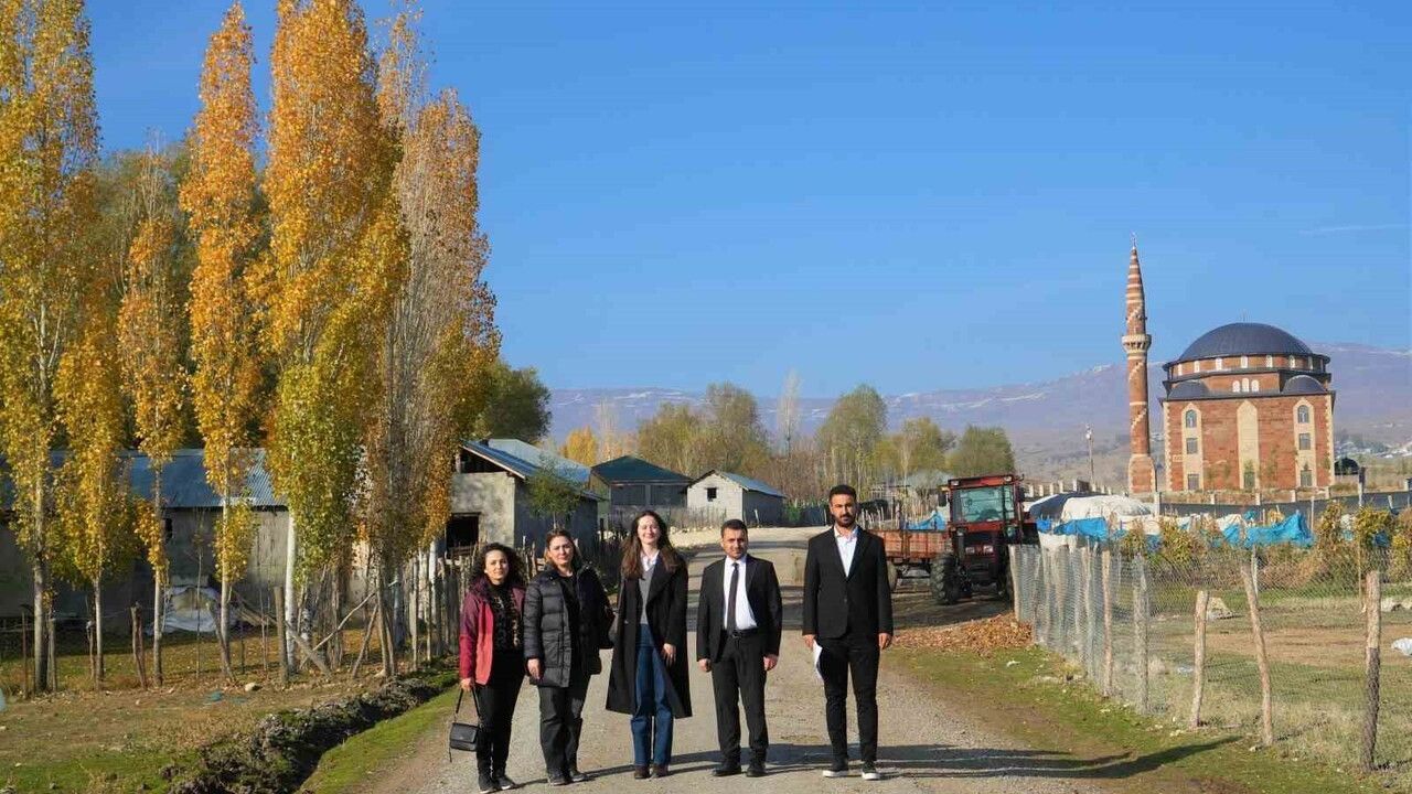 Muş'ta Kahraman Öğretmenler: Devamsız Öğrenciler İçin Köy Köy Ev Ziyaretleri