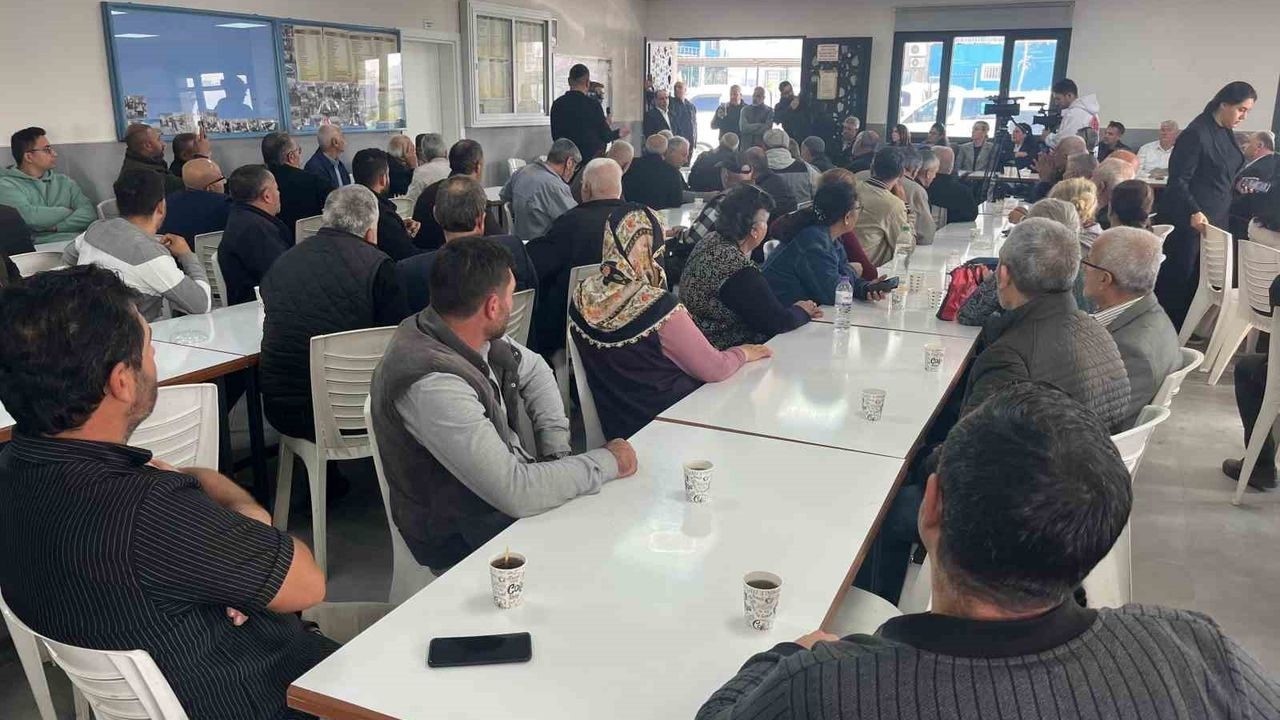 Naldöken'de Atık Geri Kazanım Tesisi'ne Muhtar ve Sakinlerden Tepki