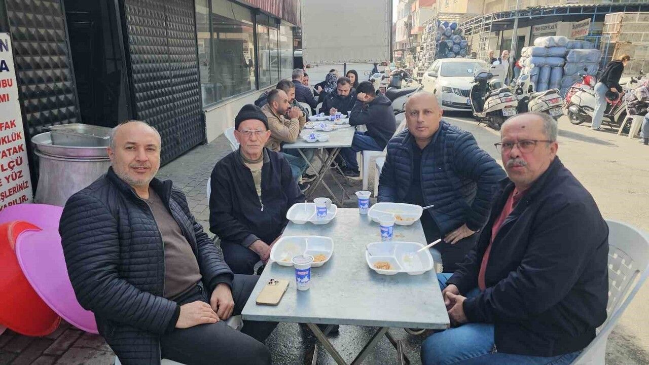 Nazilli'de Sanayi Esnafından İmece Usulü 1.500 Kişilik Hayır