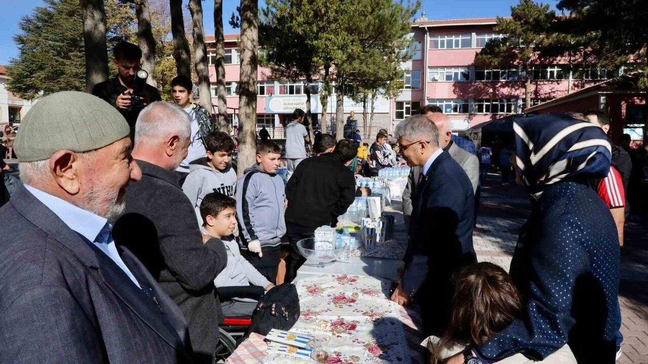 Niğde'de Öğrencilerden Filistin'e Destek Kampanyası