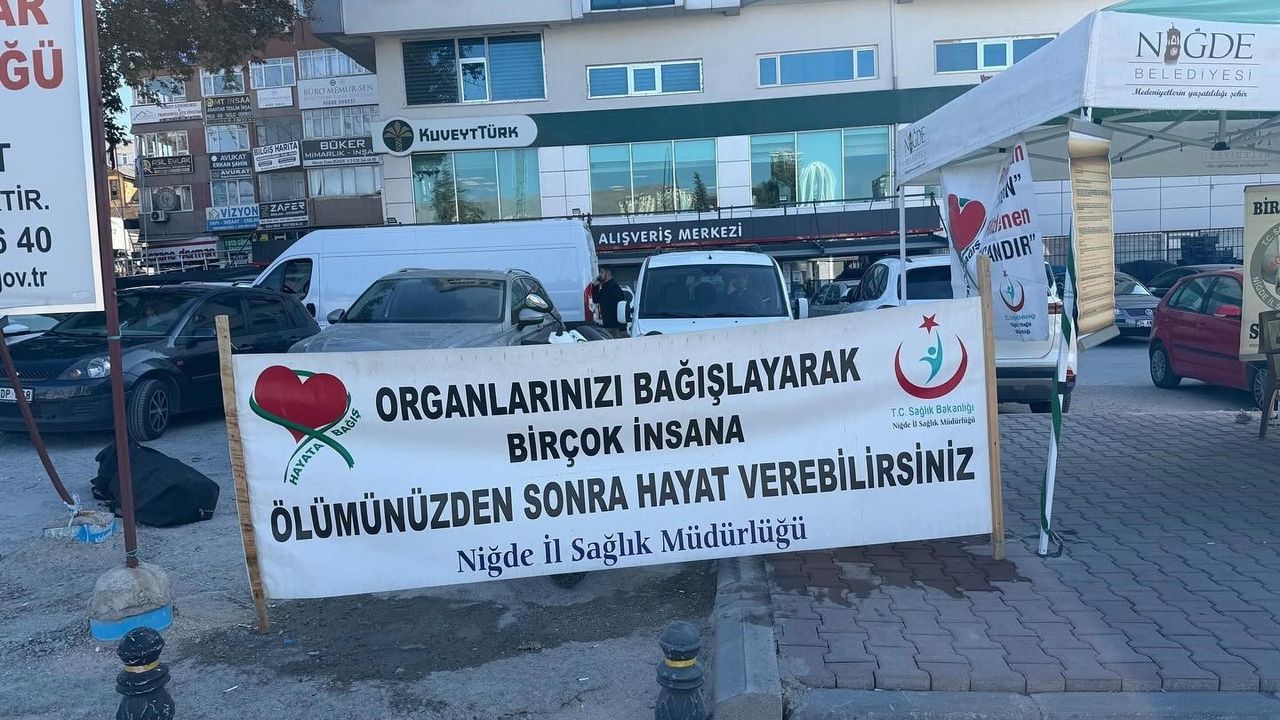 Niğde'de Organ Bağışı Haftası'nda Bilinçlendirme Standı ve Farkındalık