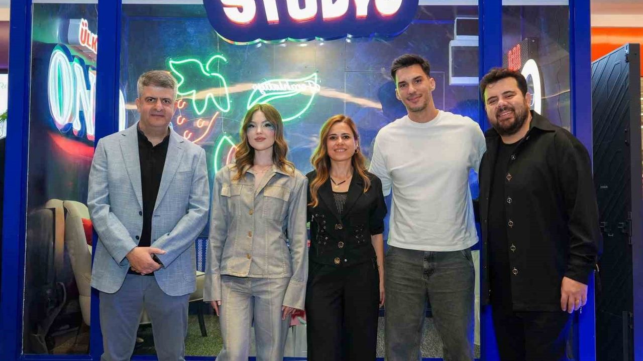 Oneo Ferah Stüdyo Açıldı: Mobil İçerik Stüdyosu İçerik Üreticileriyle Buluştu