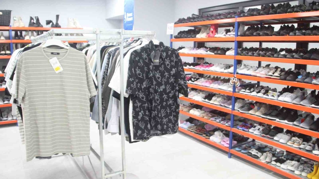 Ordu’da Geçici Giyim Mağazası Açıldı: 2 Bin Kişiye Ücretsiz Kıyafet