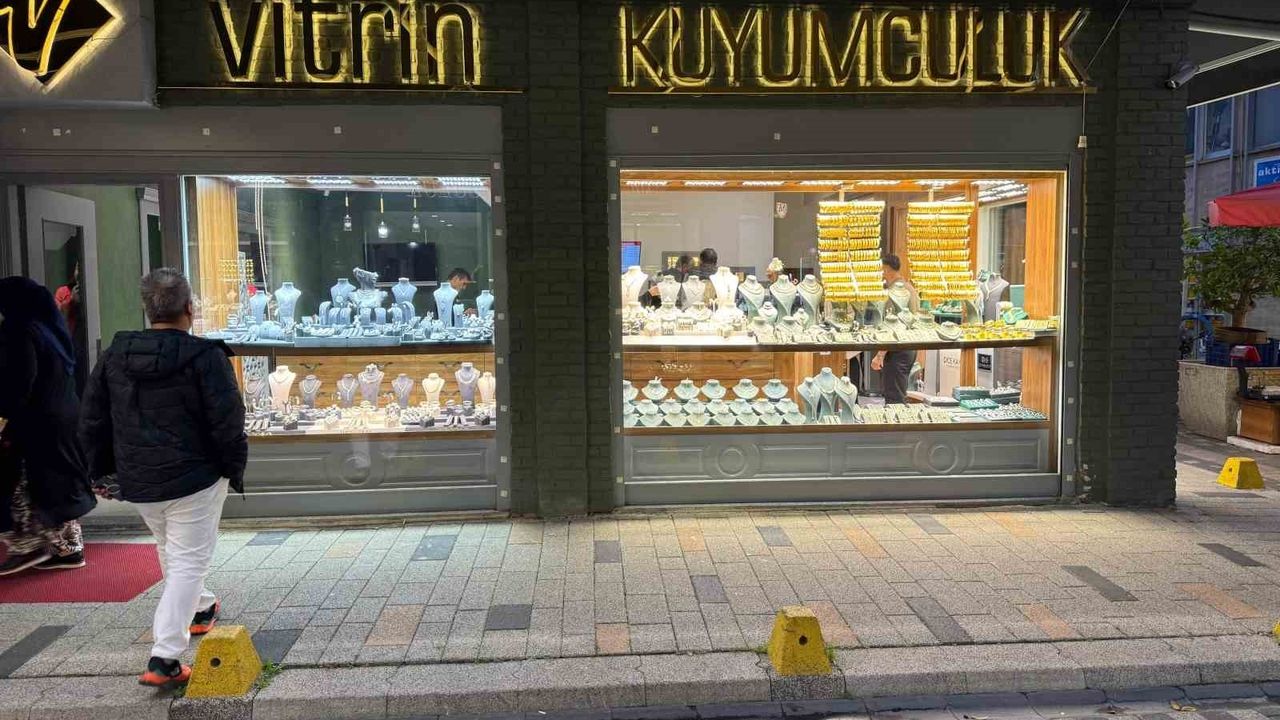 Ordu'da Kuyumcu Hırsızlığı: 2 Milyon TL'lik Altın Çalındı