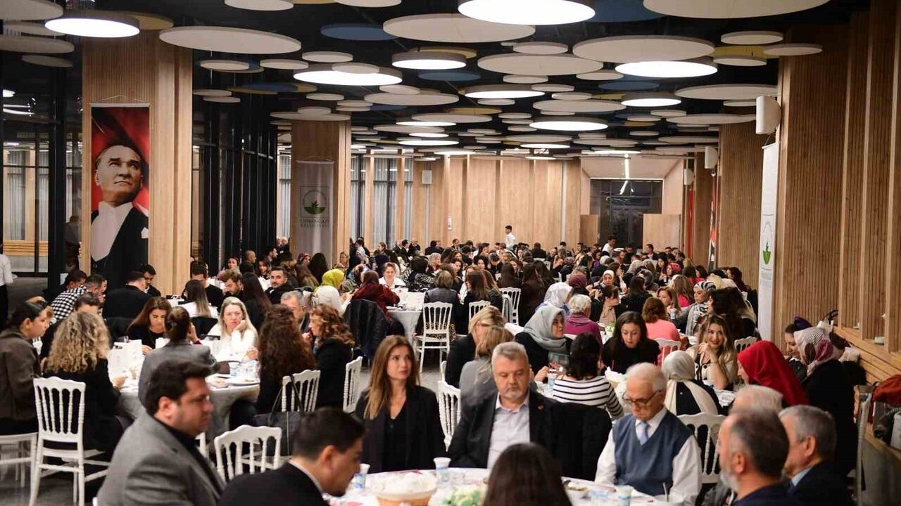 Osmangazi Belediyesi'nden Unutulmaz 24 Kasım Öğretmenler Günü Etkinliği