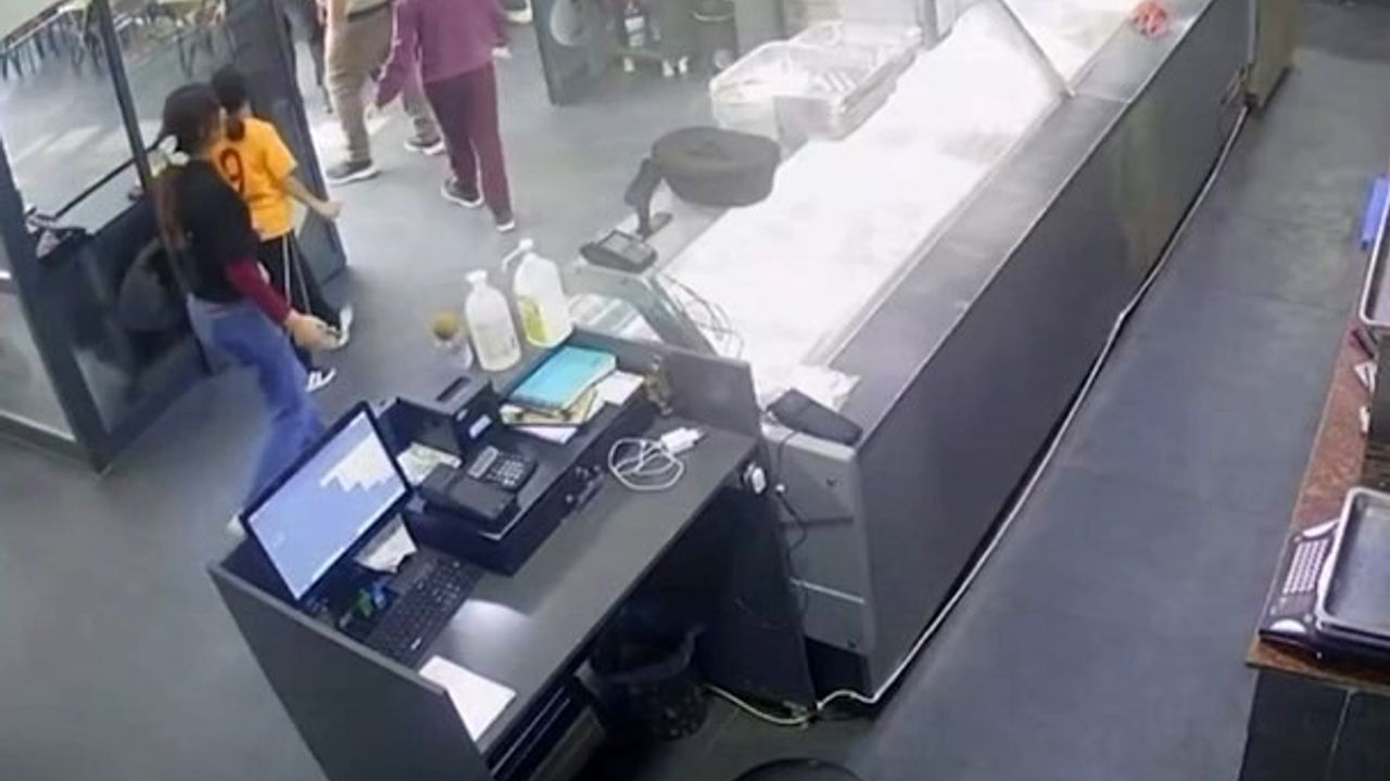 Osmaniye’de 4.4 Deprem İslahiye’de Hissedildi — İş Yerinde Panik Kamerada