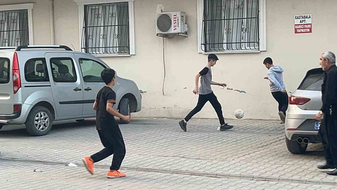 Osmaniye'de Taş Kaleye Transfer Videosu Gülümsetti