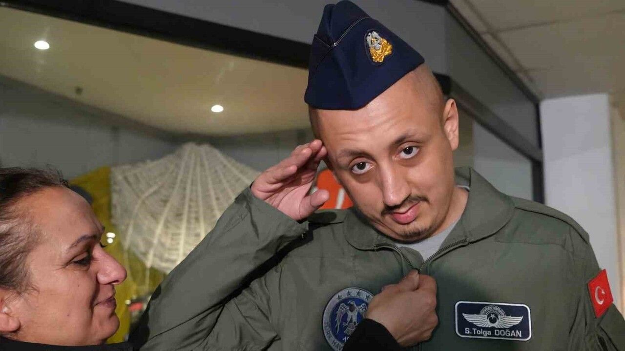 Otizmli Server Tolga Doğan’ın Kokpit Hayali Gerçekleşti