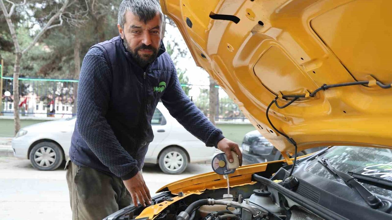Oto Ustası Uyarısı: 450 TL'lik Antifriz ile 40 Bin TL'lik Masraftan Kaçının