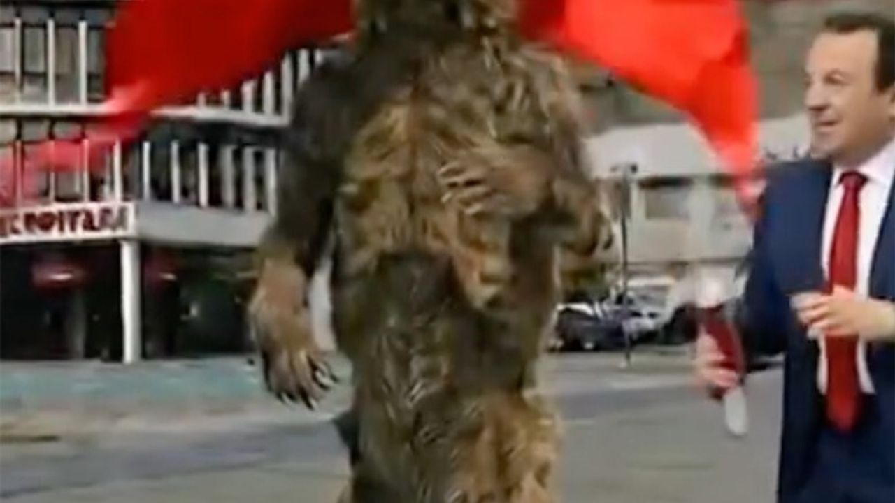 Özcan - Özlü Sosyal Medya Atışması Gündem Oldu